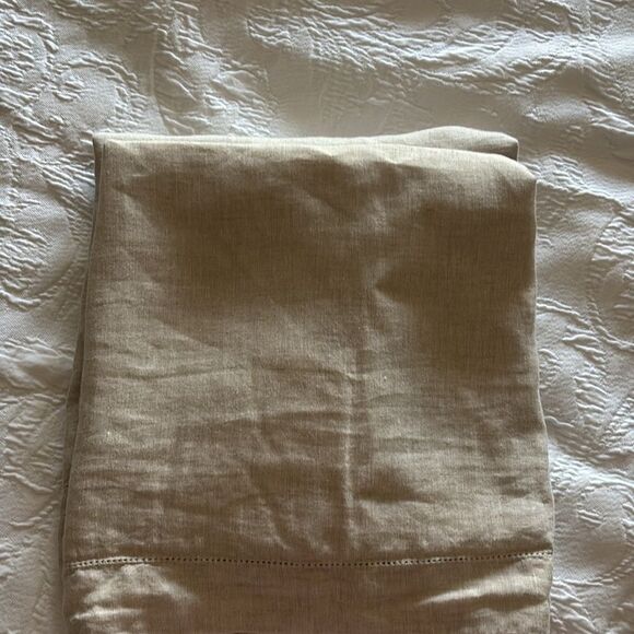 Pair Pottery Barn Flax Linen Shams-Standard size - Picture 2 of 6